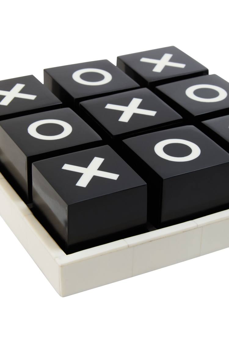 Wellington Black Small Noughts and Crosses Set