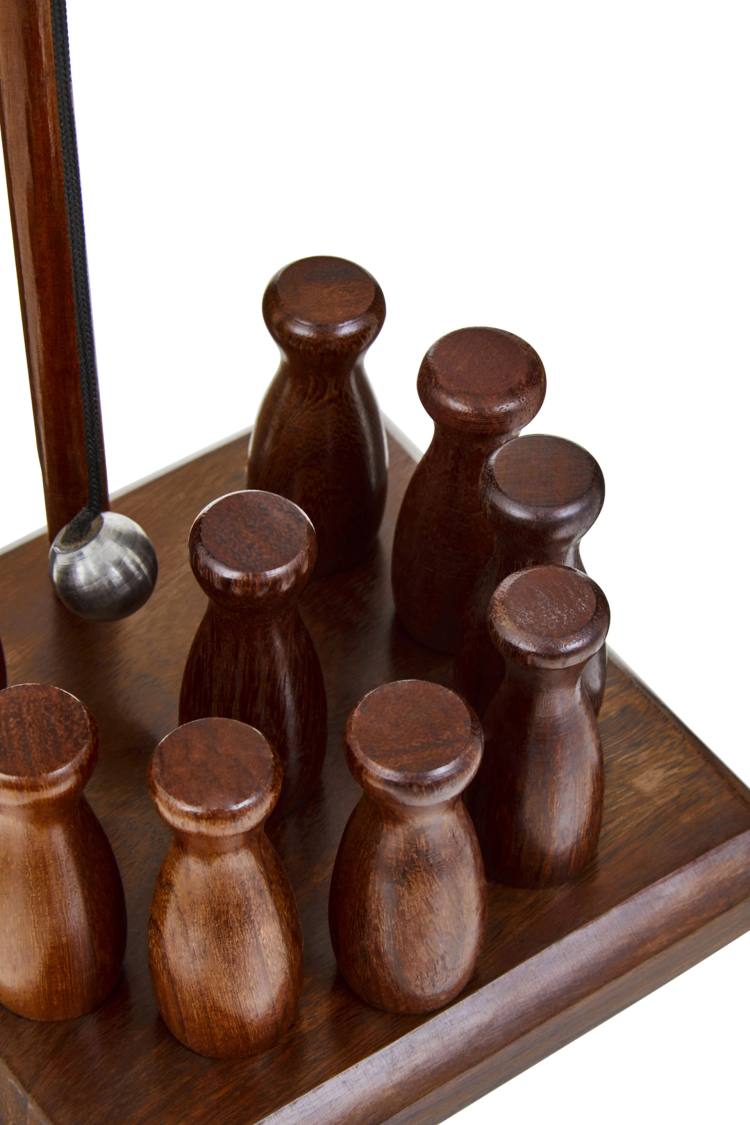 Wellington Dark Wood Skittle Set