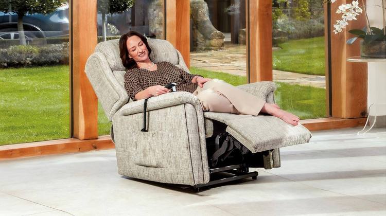 Roma Standard Riser Recliner.