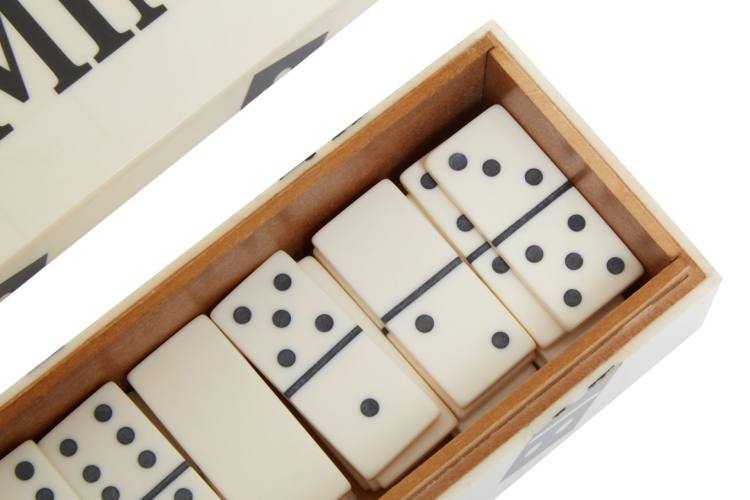 Wellington Domino Box