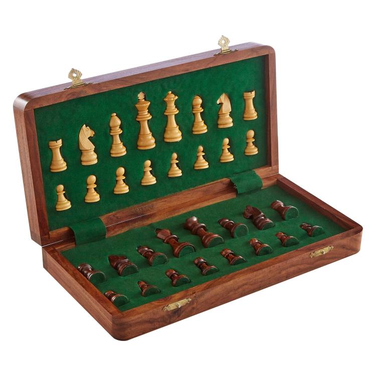 Wellington Wooden Magnetic Chess Set